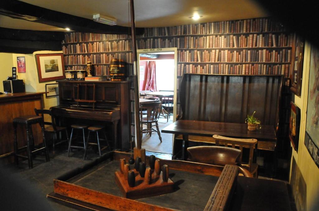 The Red Lion Inn Babcary Exterior foto